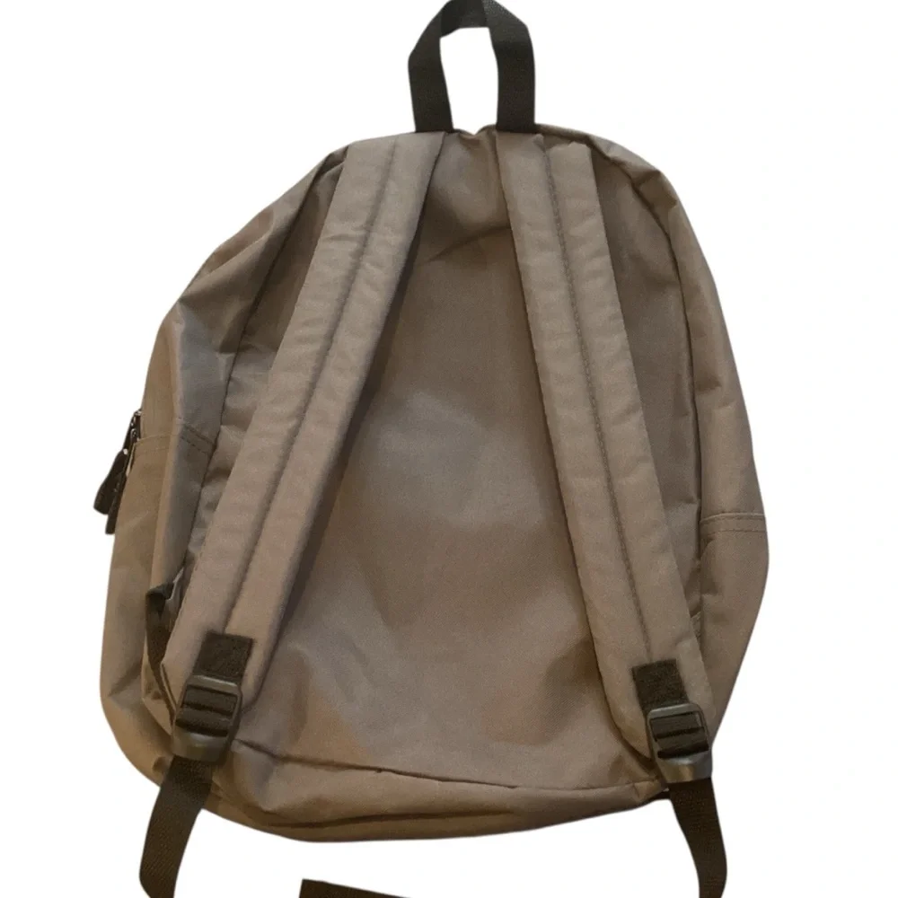 NEW Trailmaker Classic‎ 17” Grey Backpack